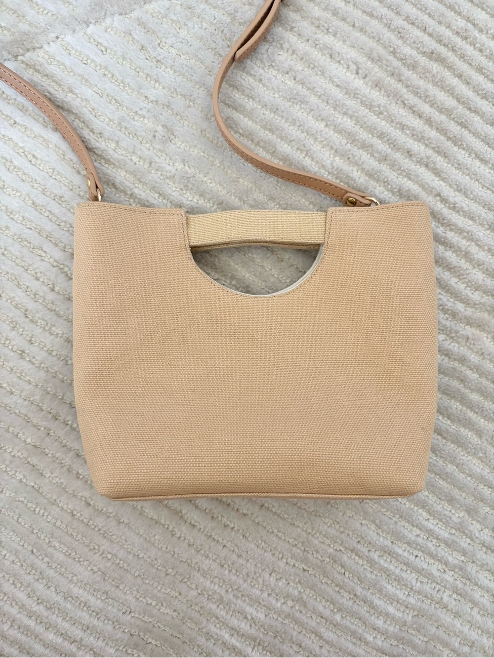 Up-cycled CD bag w/ straps - Picture 4 of 13